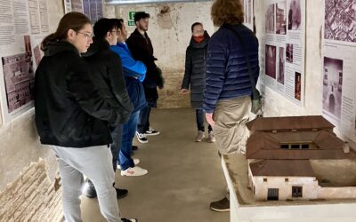 Visita al Refugio antiaéreo con Bachillerato Nocturno Y Bachillerato a Distancia