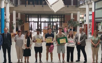 Tercer puesto en la XVI Olimpiada Regional de Economía.